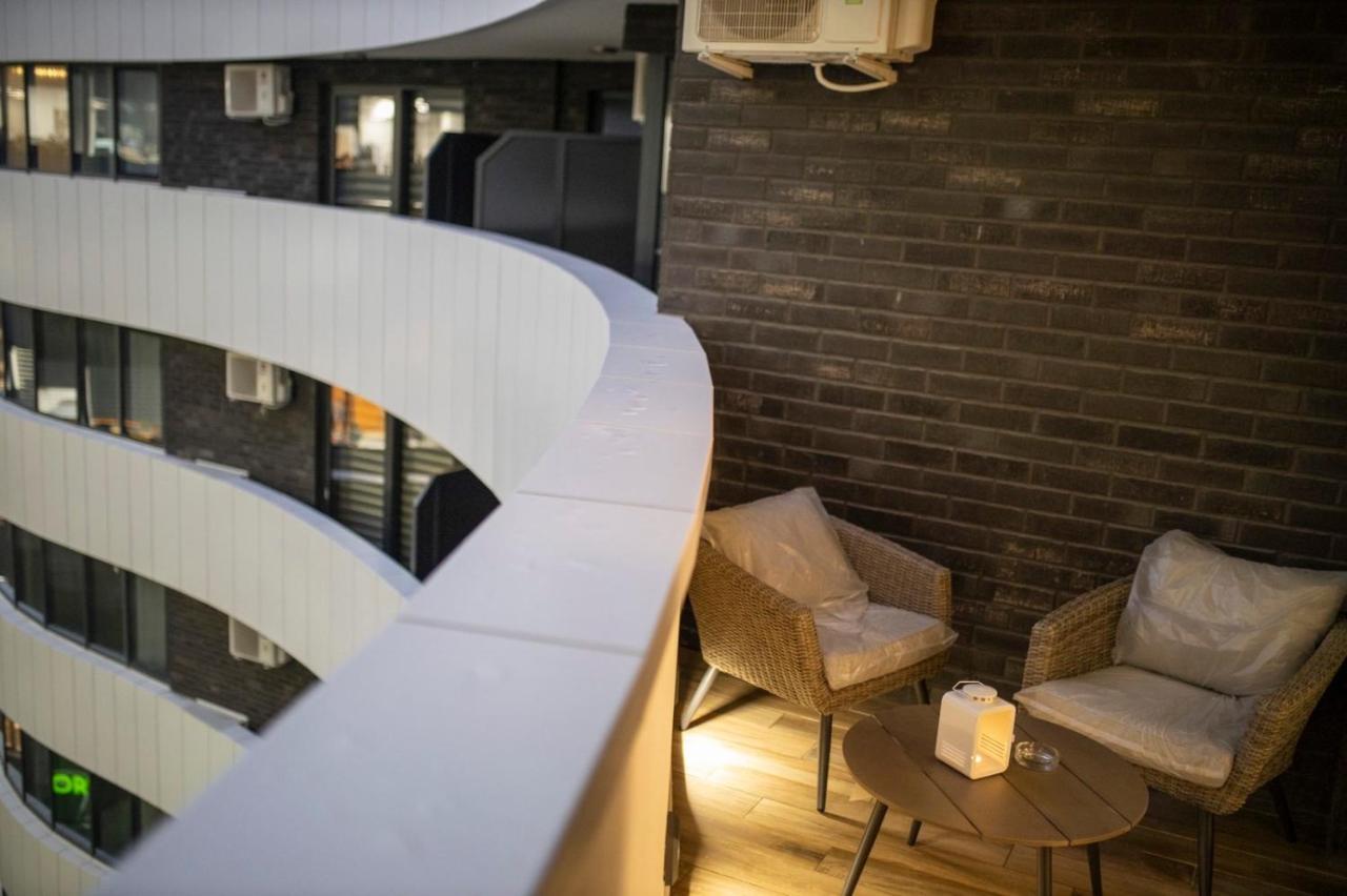 Pupin Palace Apartments Novi Sad Exterior photo